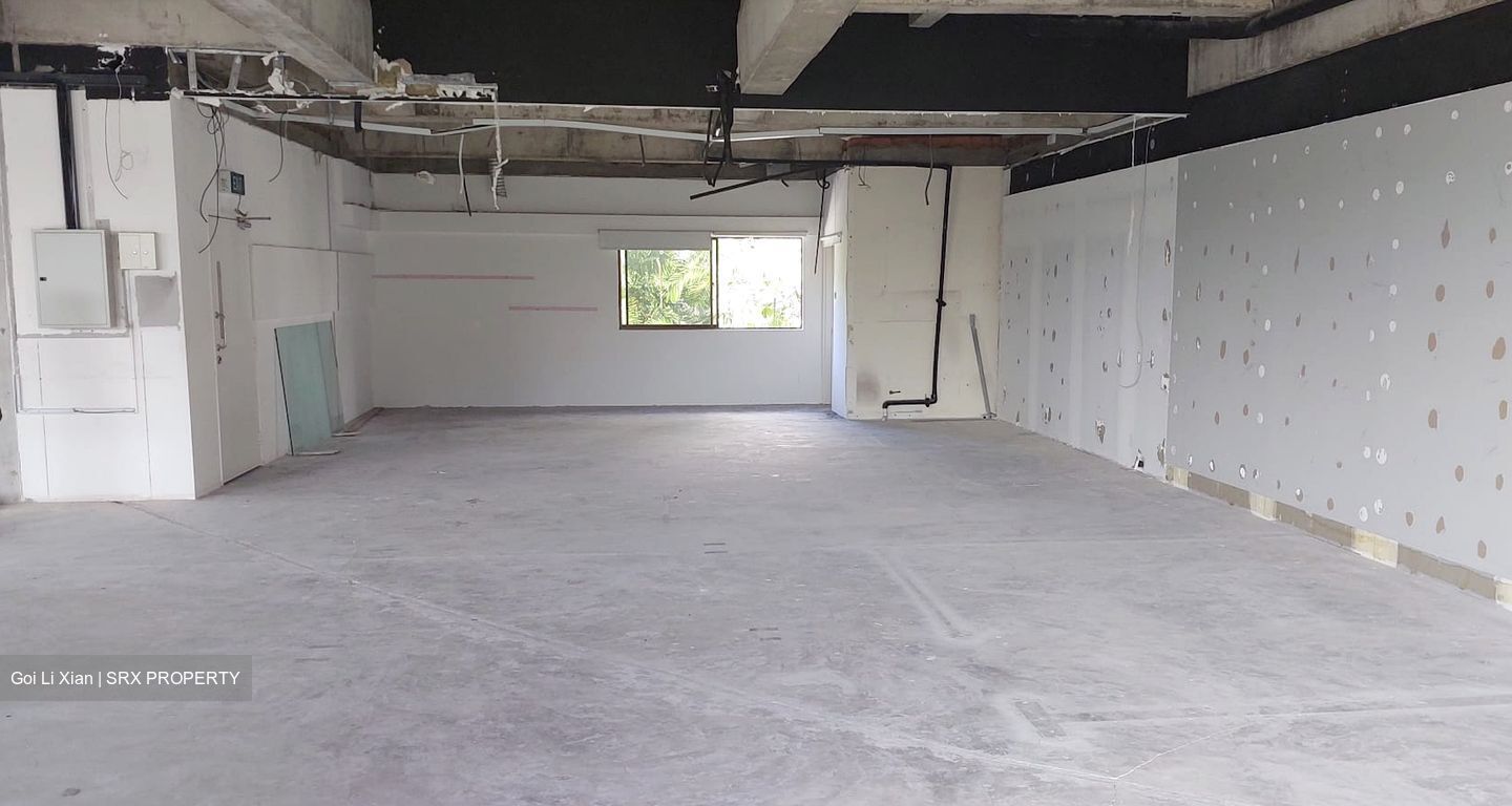 Old Holland Road (D10), Office #580184831